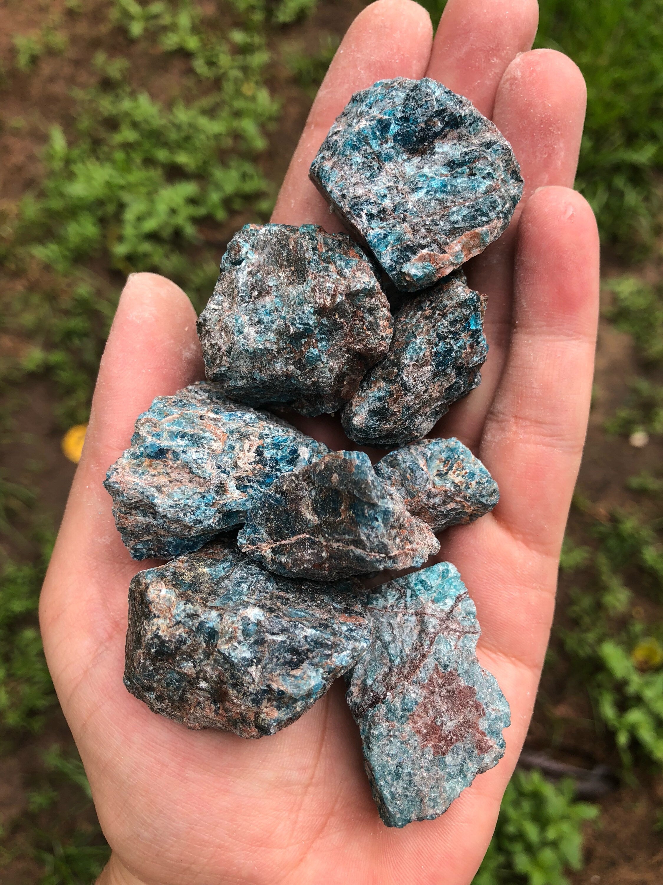 Rough Blue Apatite Stone