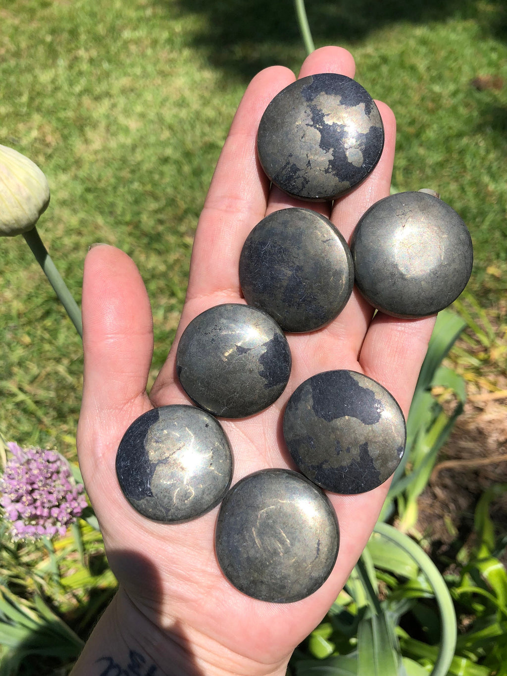 Pyrite Pocket Stone/Round Cabochon (1)