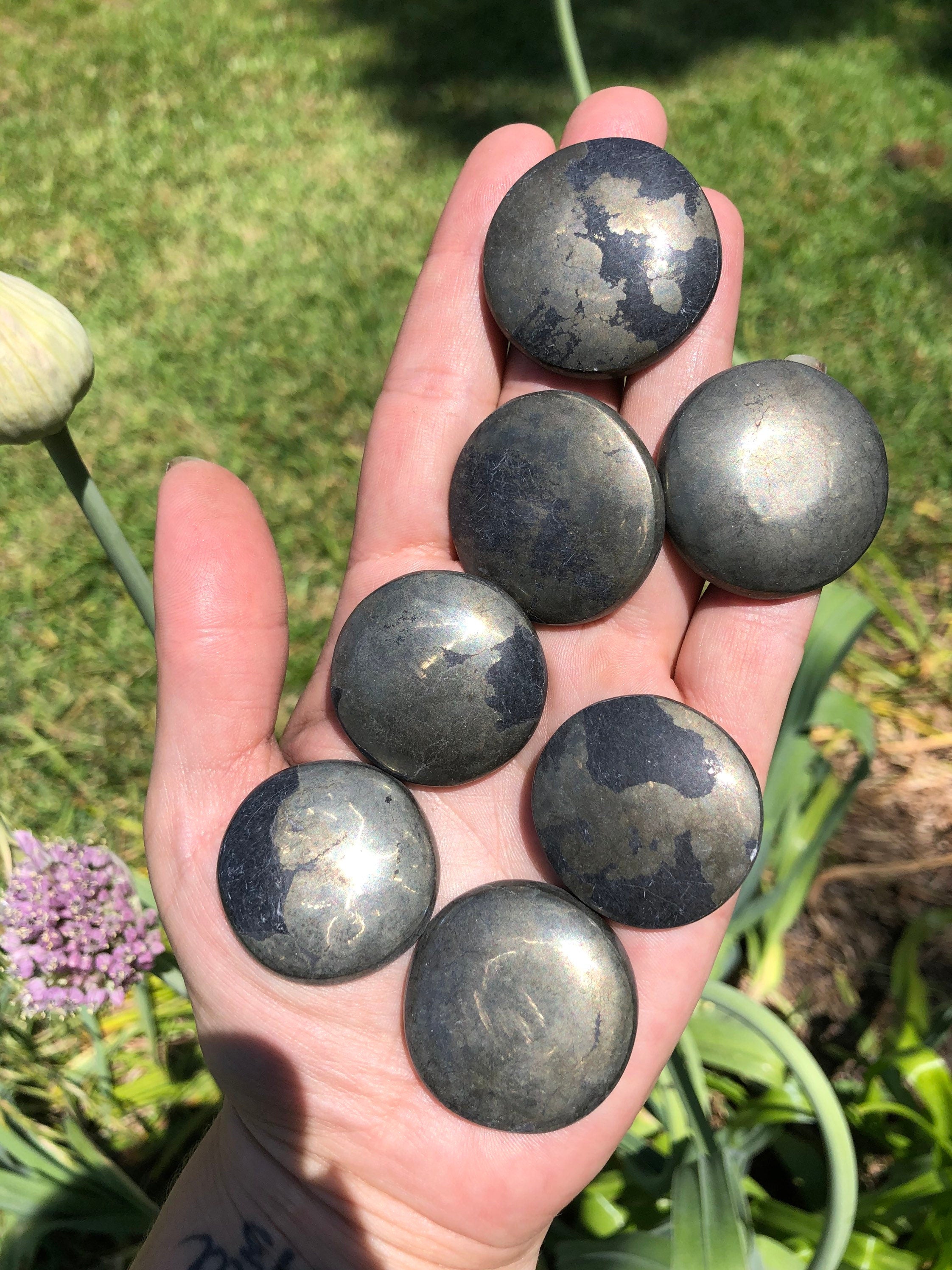 Pyrite Pocket Stone/Round Cabochon (1)