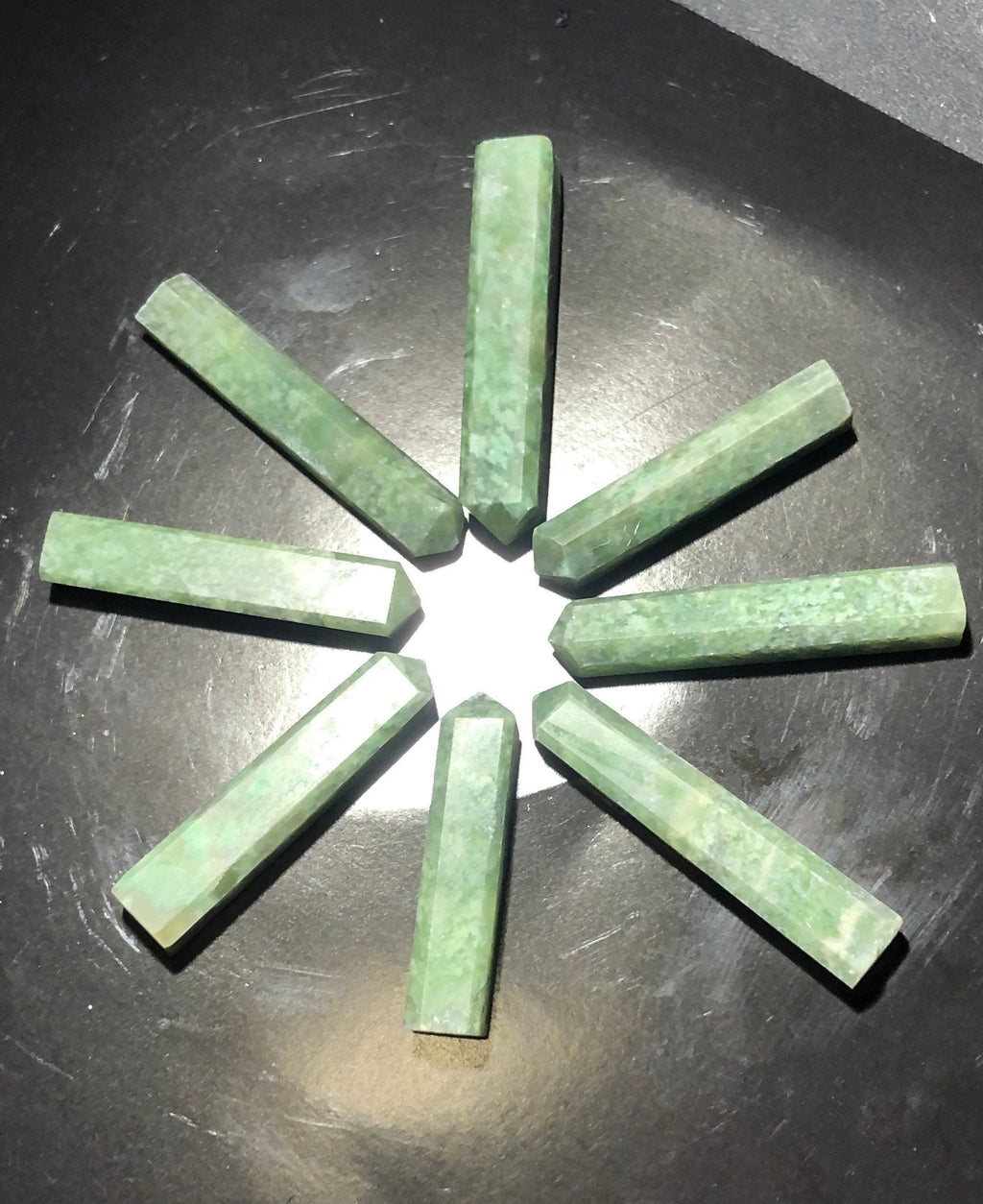 Green Jade Obelisk Tower Natural Stone Point Jewelry Making Supplies (1)
