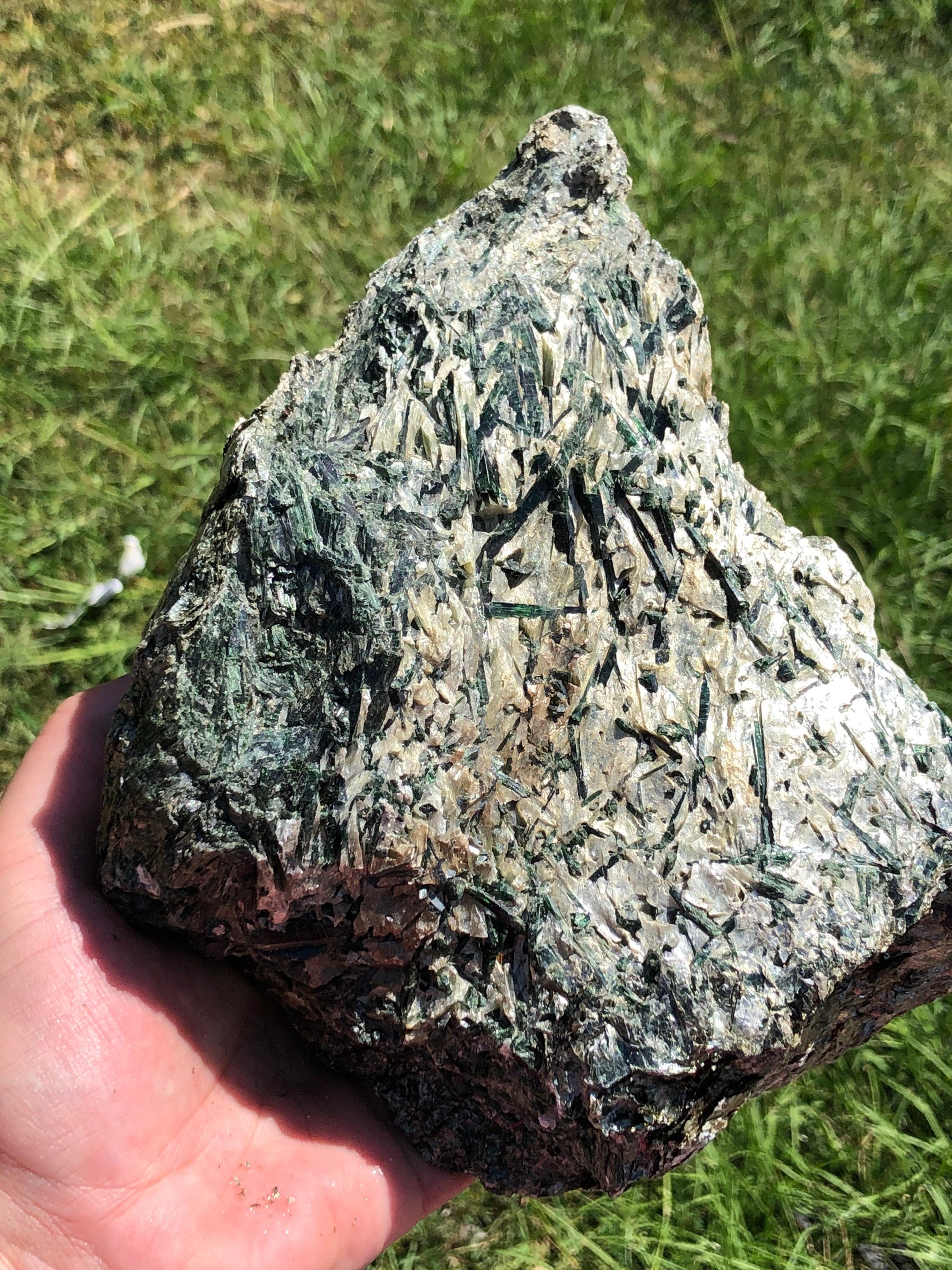 Huge 5.75lb Chrome Diopside Crystals loaded in Matrix