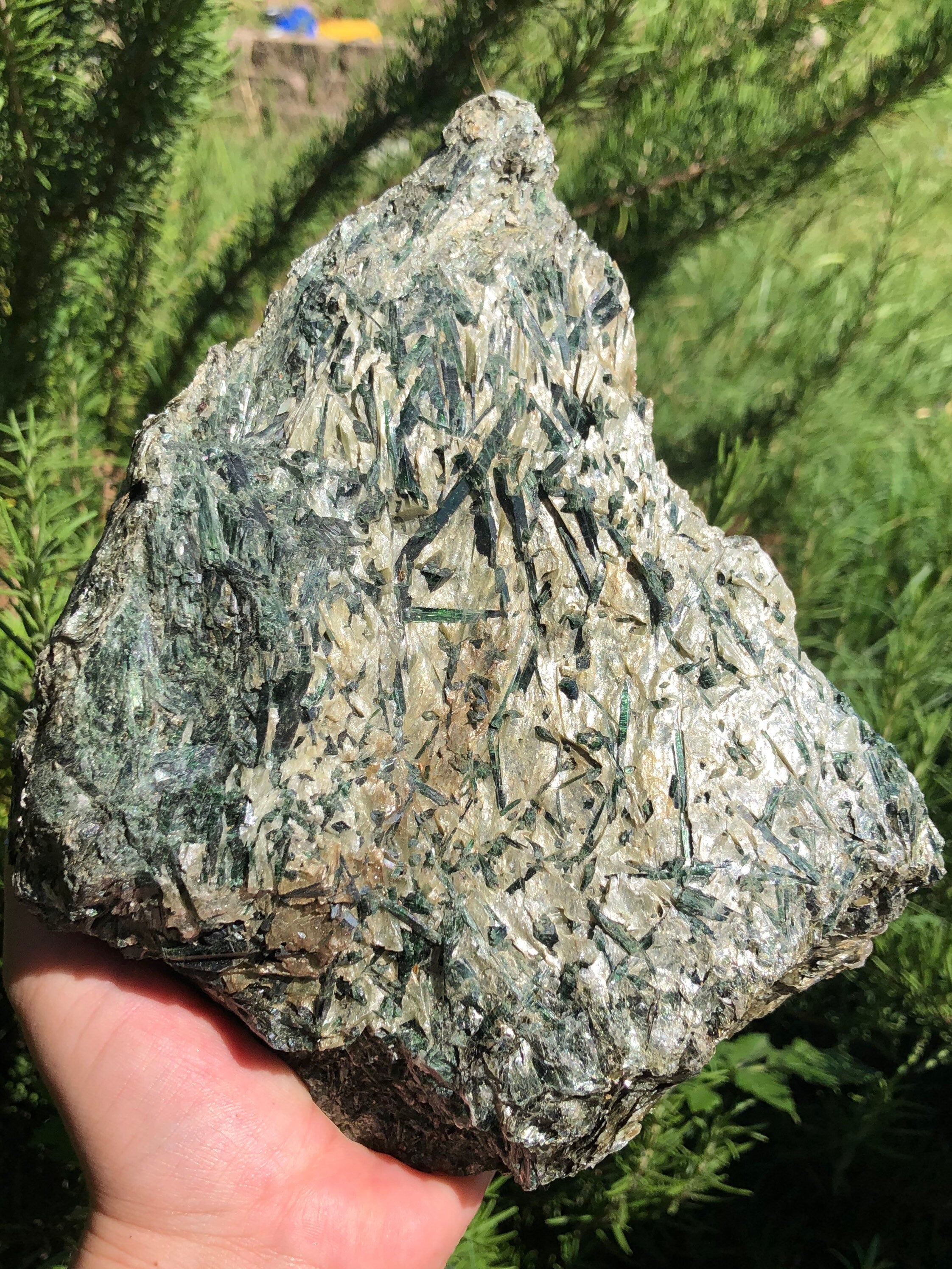 Huge 5.75lb Chrome Diopside Crystals loaded in Matrix