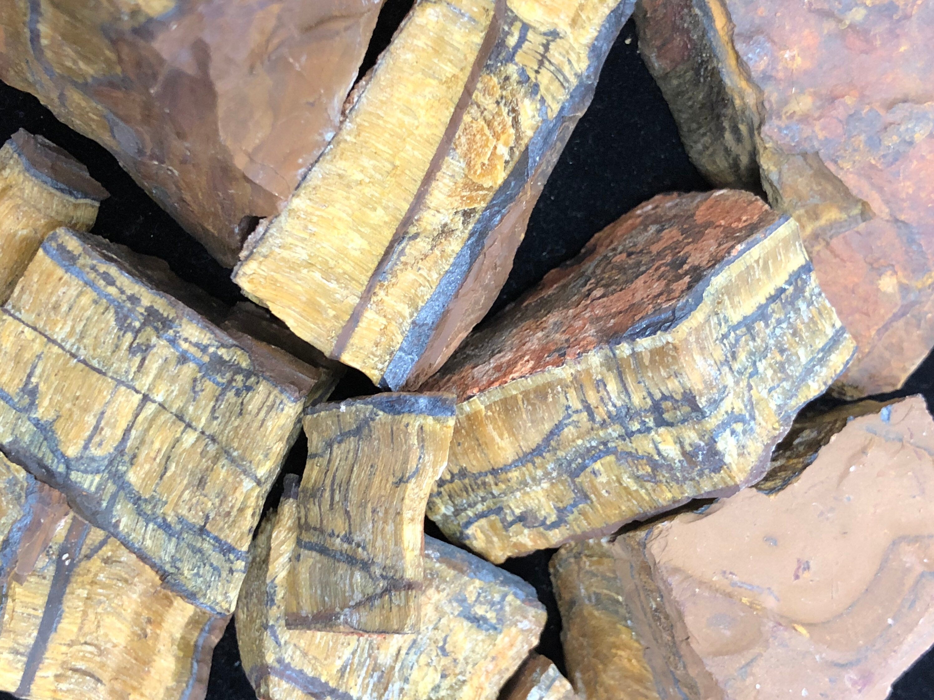 1lb Tiger’s Eye Rough Crystals