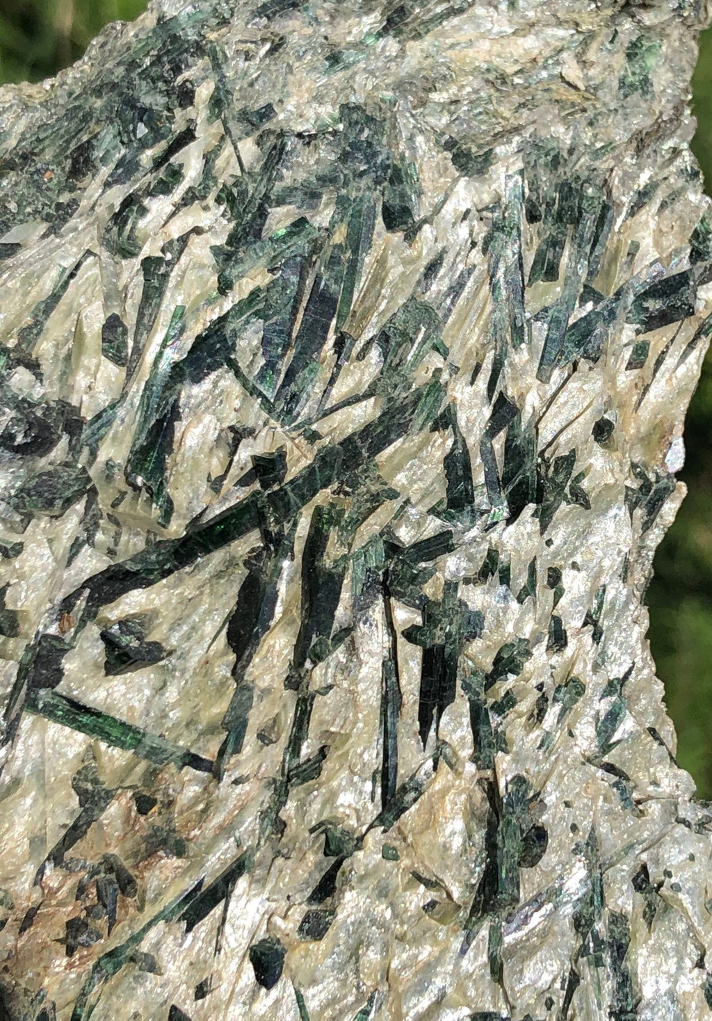 Huge 5.75lb Chrome Diopside Crystals loaded in Matrix