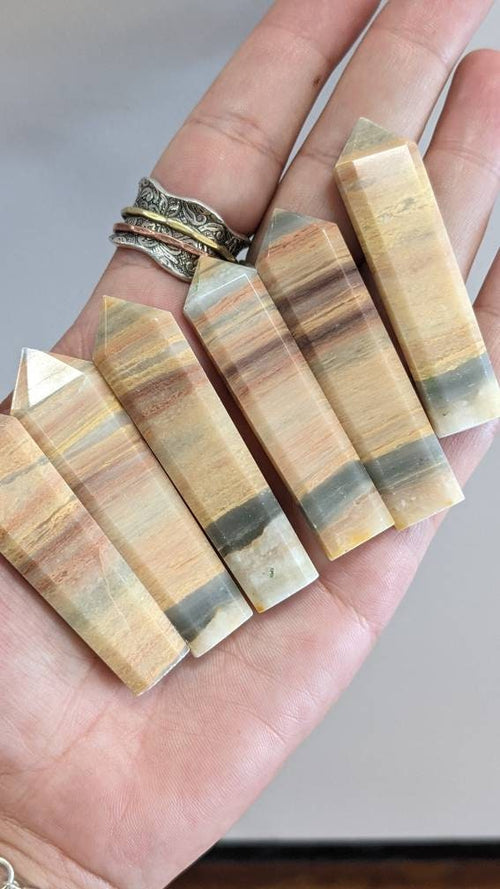 Banded Calcite Obelisk Tower Natural Stone Point (1)