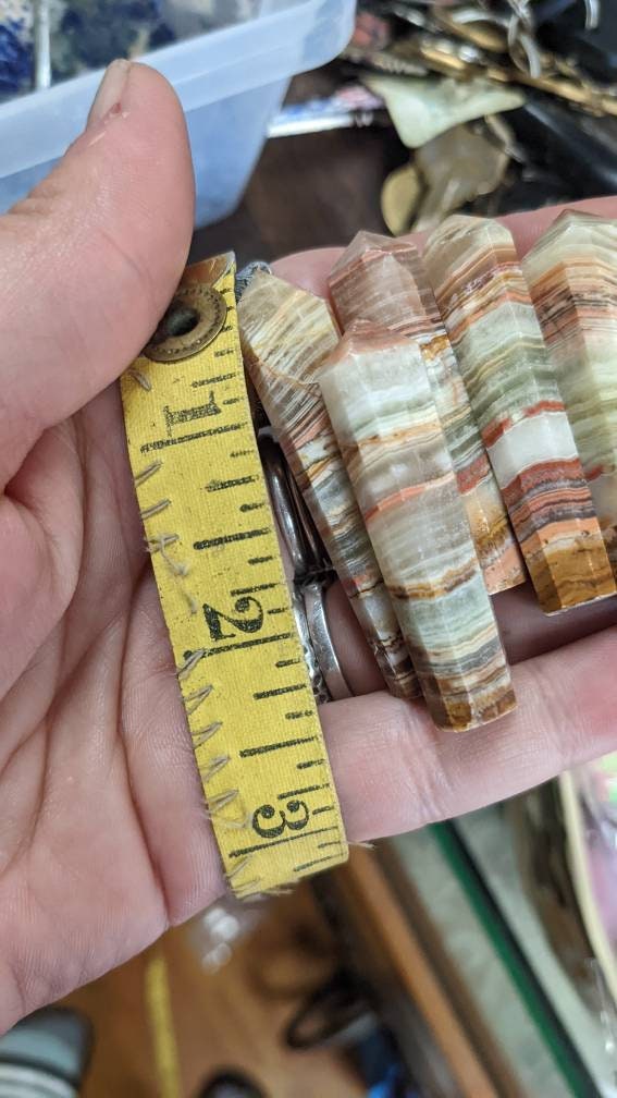 Banded Onyx Obelisk Tower Natural Stone Point (1)