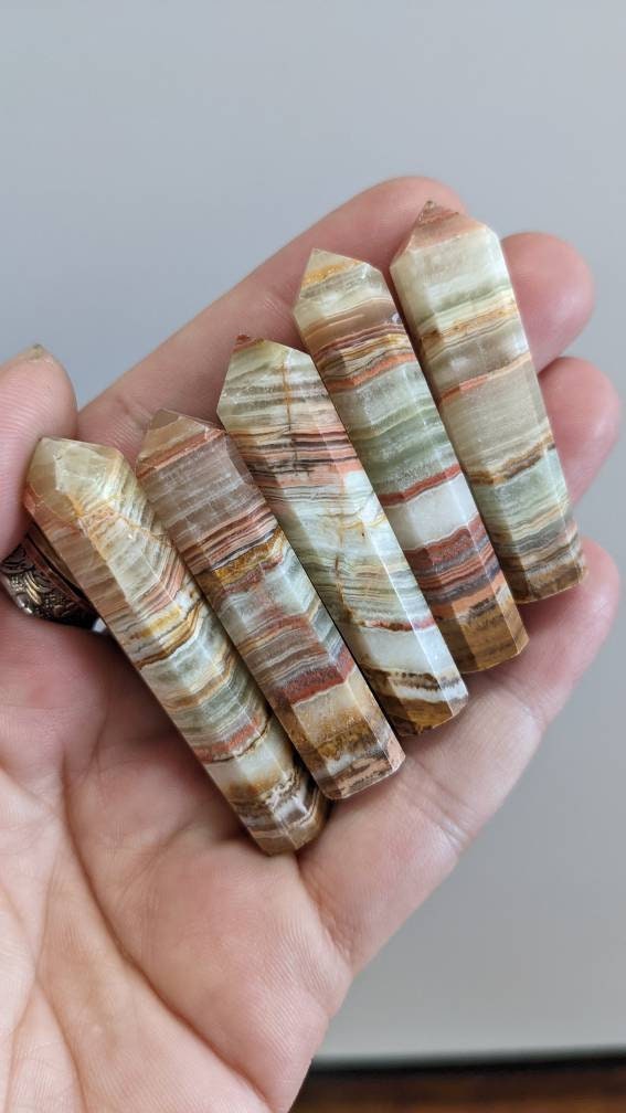 Banded Onyx Obelisk Tower Natural Stone Point (1)