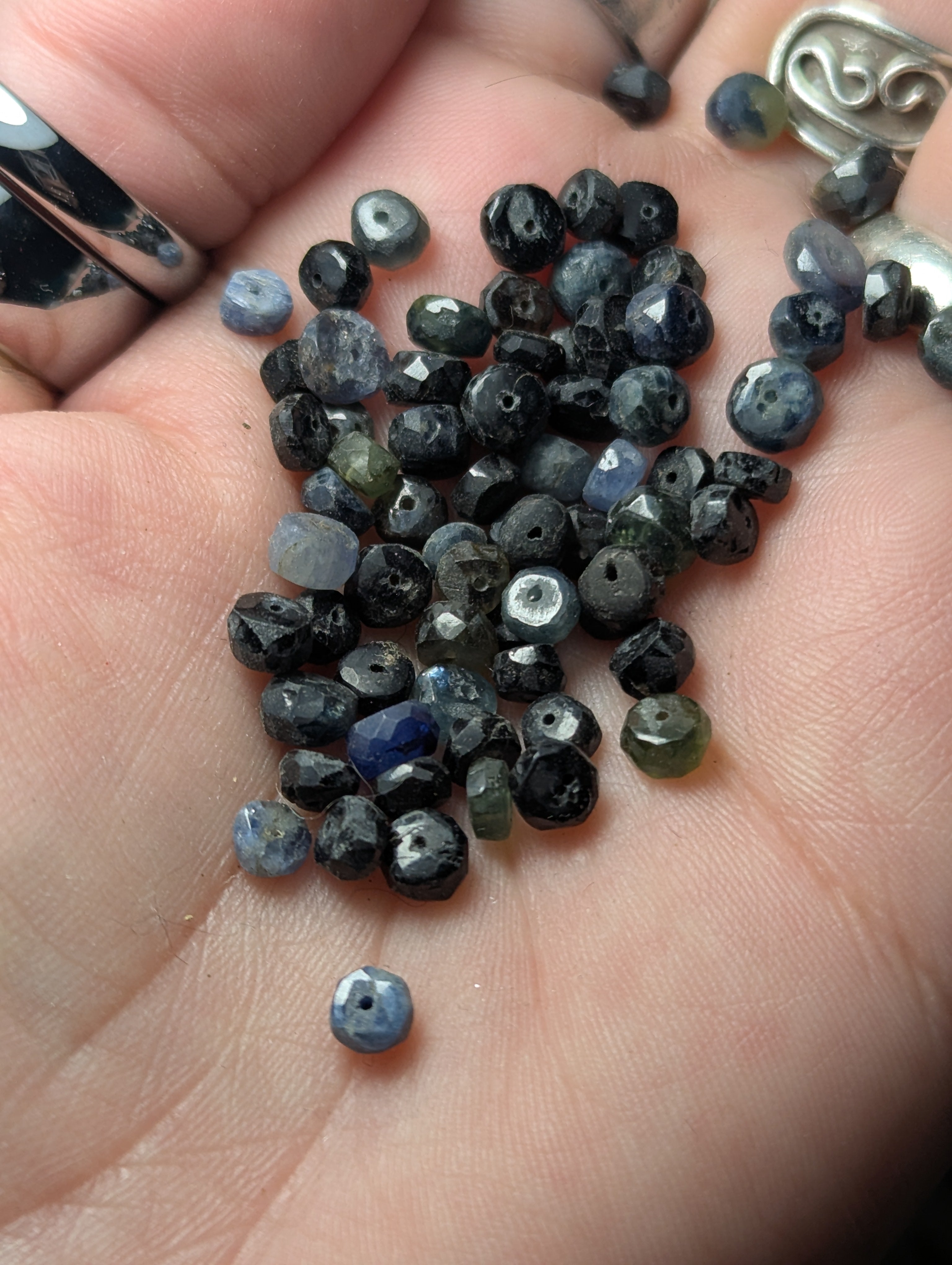Polished Sapphire Corundum Gemstone Beads